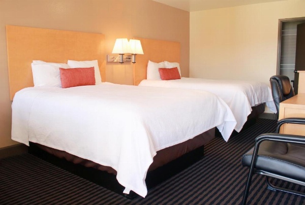 Regency Inn image 14